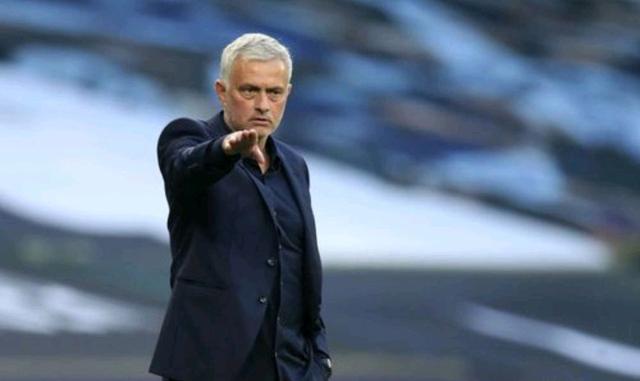 包含摩斯夺得关键三分，保级前景乐观的词条